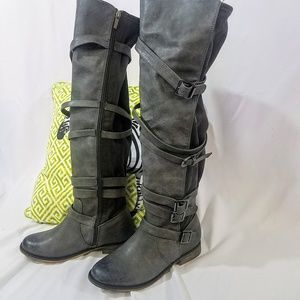 Women's Wanted Gray sz 7 Boots Buckled Over-knee